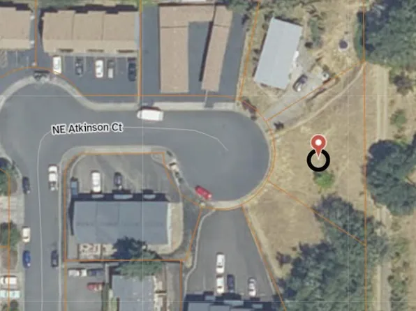 188 NE Atkinson Ct, Roseburg, OR 97470