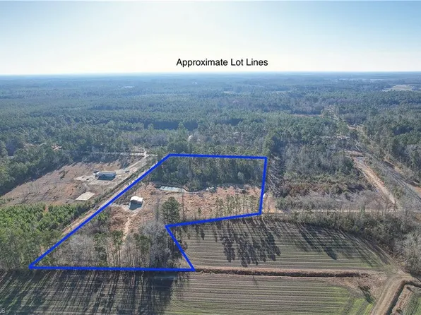 105 Bay St, Tabor City, NC 28463