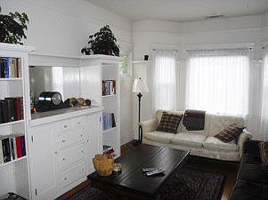 Living Room 1 :: 5727 Claremont Avenue