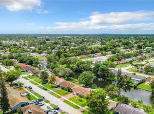 7904 SW 3rd St, North Lauderdale, FL 33068