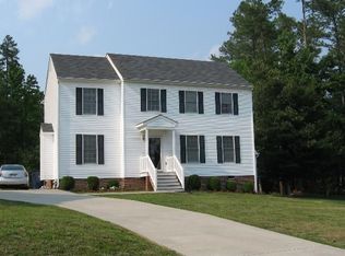 18525 Twisted Oak Ter, Colonial Heights, VA 23834