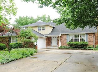 76 Waxwing Ave, Naperville, IL 60565