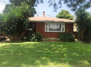 6954 Lamb Rd, New Orleans, LA 70126