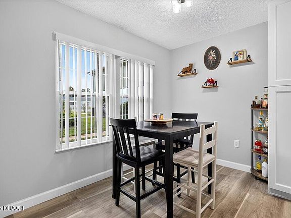 5th image of 840 Center Ave APT 73