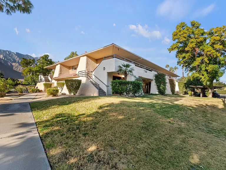 510 N Villa Ct #100 — Photo 11