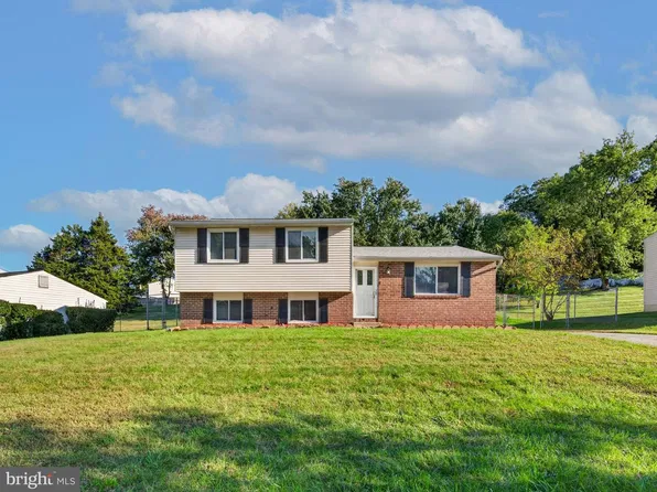 6601 Killarney St, Clinton, MD 20735