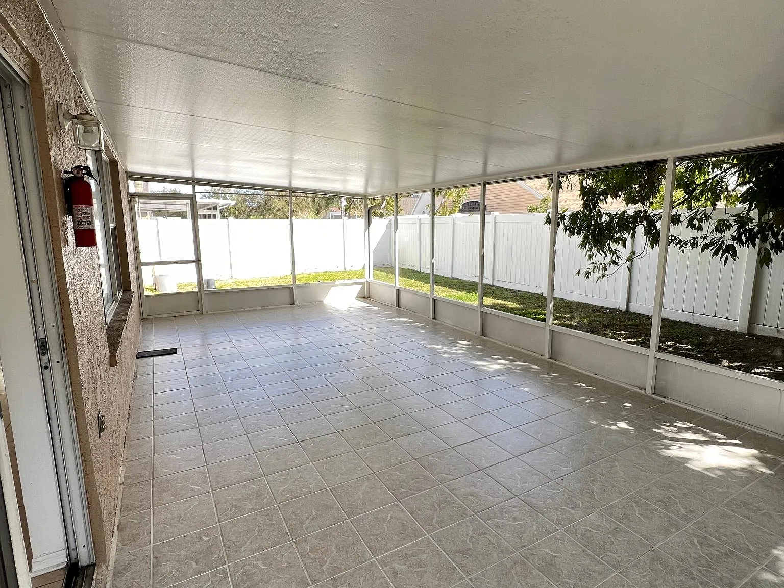 13709 Staghorn Rd — Photo 2