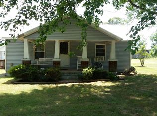 582 Piney Mountain Rd, Appomattox, VA 24522