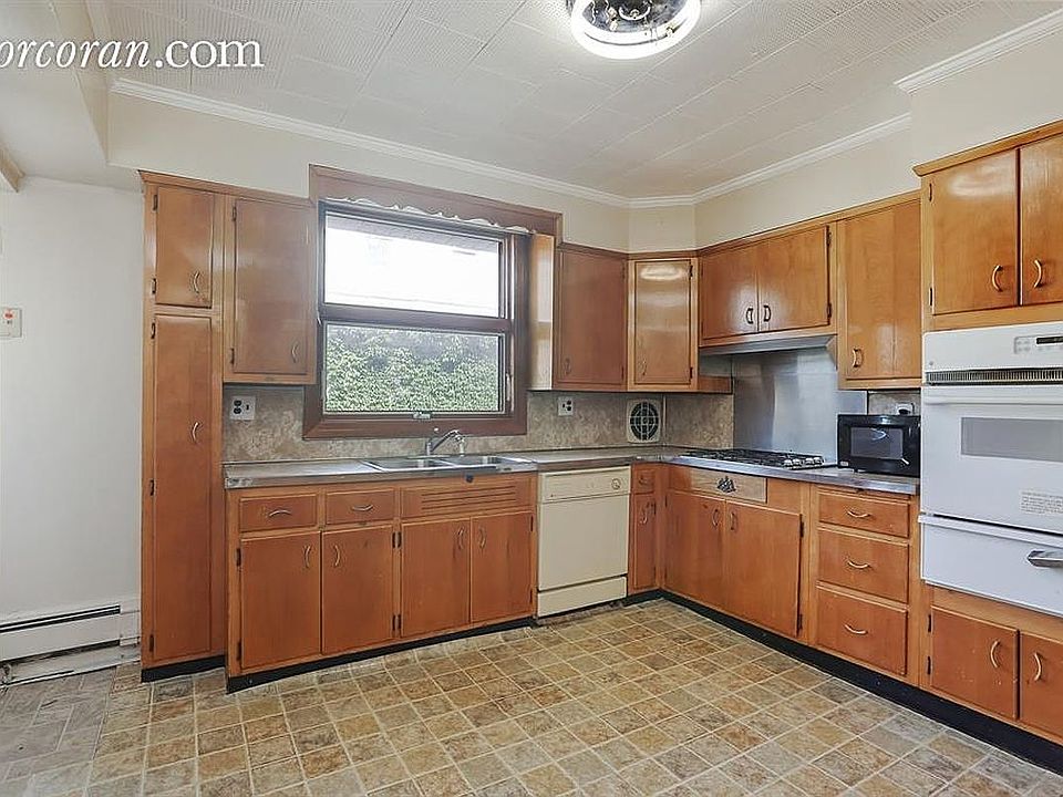 1st image of 2321 Avenue House