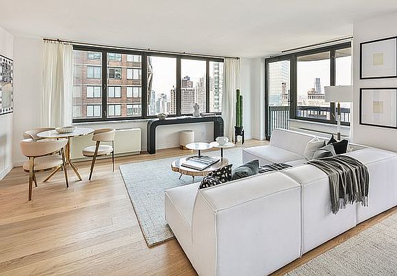 3rd image of 235 W 56th St APT 40R