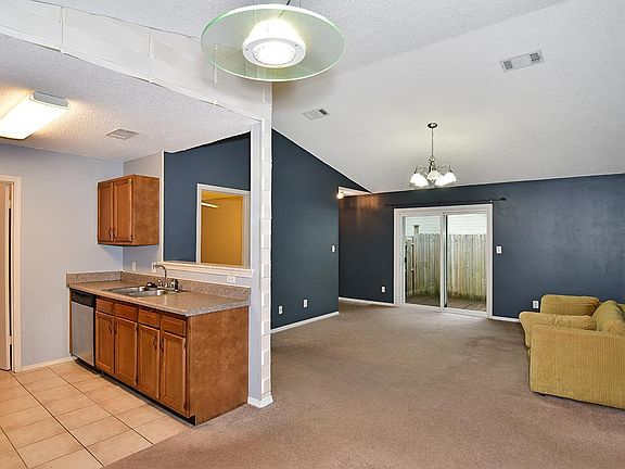 5th image of 7559 Southpointe Pl
