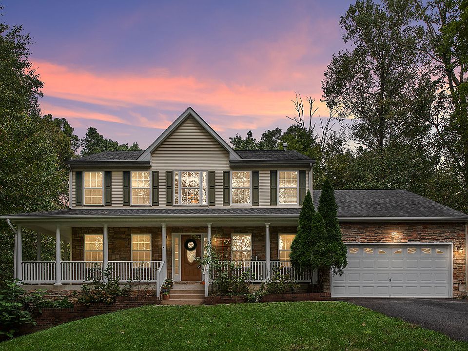 1st image of 15 Caldwell Ln