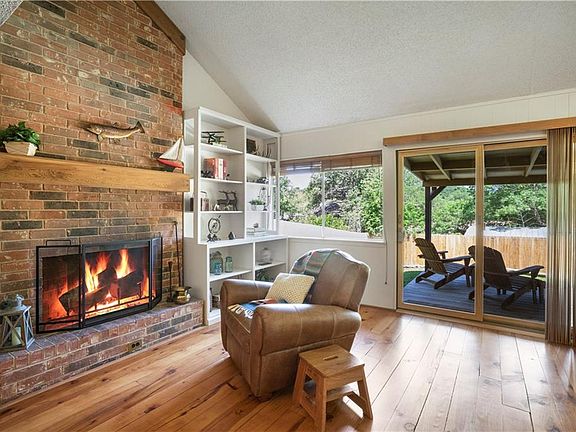 5th image of 2402 Barton Hills Dr