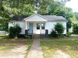 301 Edgewood Ave, Belton, SC 29627