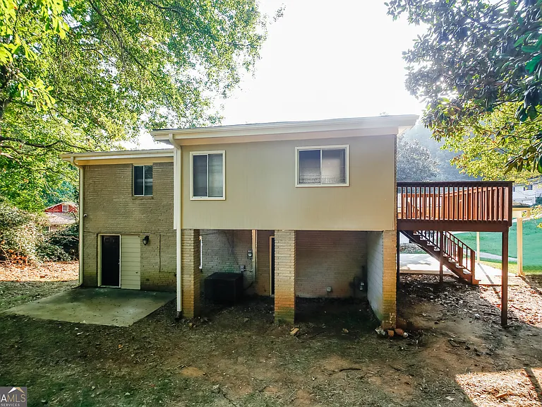 145 Clement Way SW — Photo 15