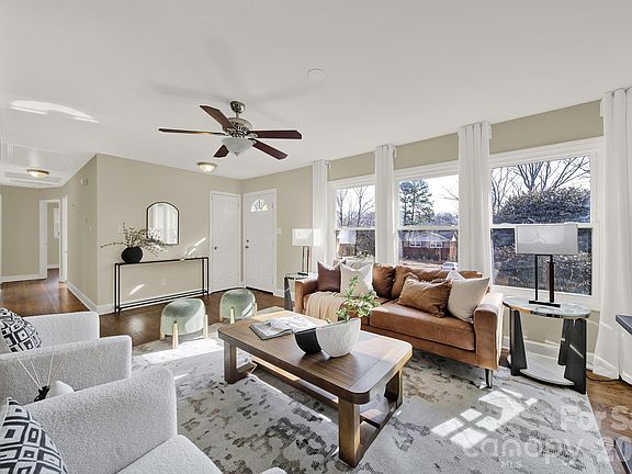 2nd image of 7424 Watercrest Rd