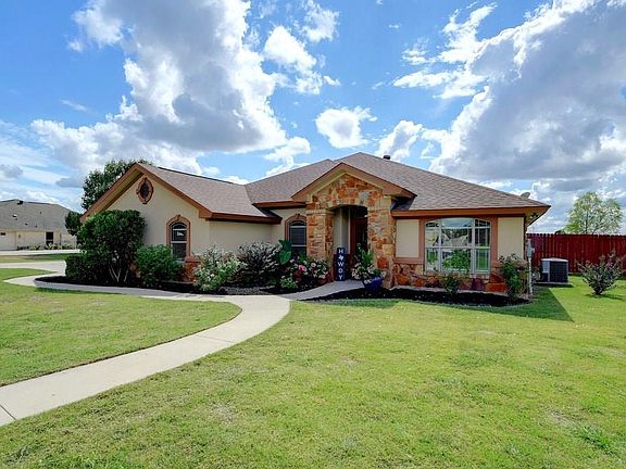 2nd image of 213 Sarahs Ln
