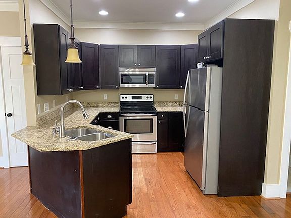 5th image of 2020 Fletcher Rd NW