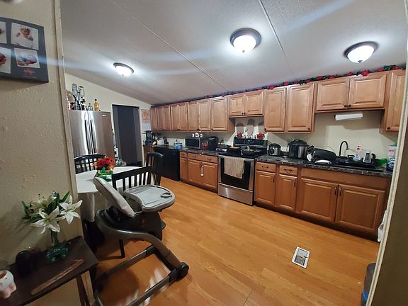 2nd image of 410 S Nogal St
