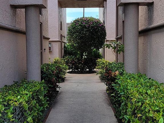 2nd image of 5299 Europa Dr APT P
