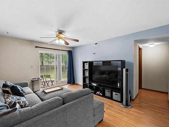 2nd image of 12415 Somerset Place Dr APT B