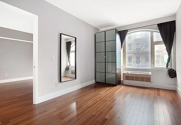 3rd image of 161 E 110th St APT 2G