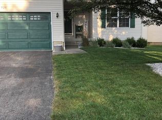 528 Farm Hill Ct, Blacklick, OH