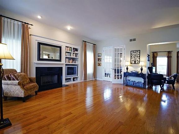 4th image of 1195 N Bay Dr