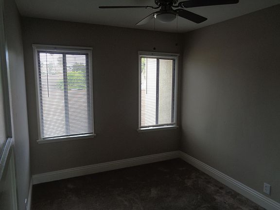 3rd image of 221 1/2 Argonne Ave