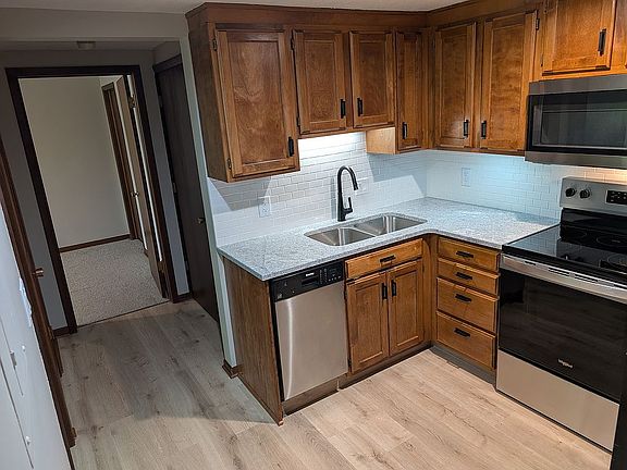 4th image of 1540 N Cotner Blvd #B217