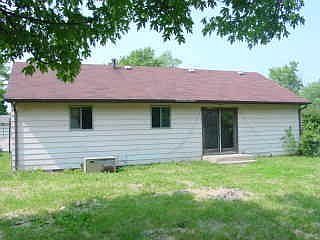 3rd image of 4517 Santa Fe Dr