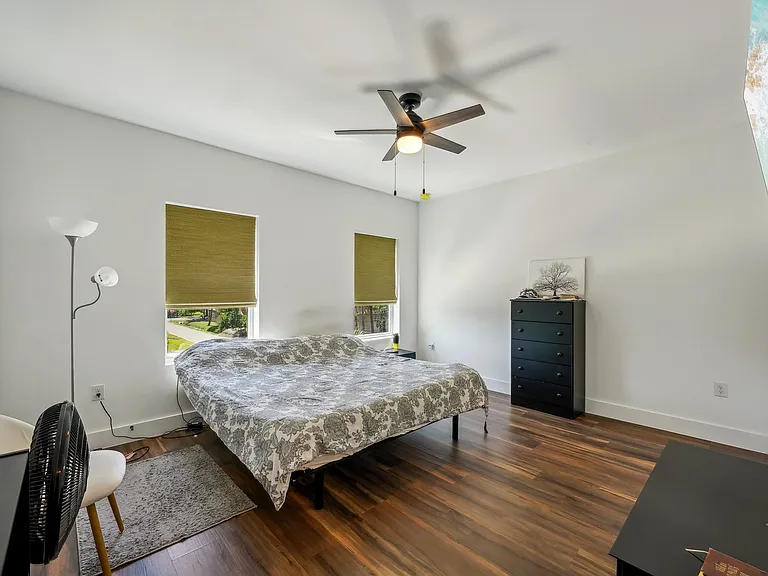 7302 S Elliott St — Photo 28