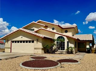 18286 Lakeview Dr, Victorville, CA 92395