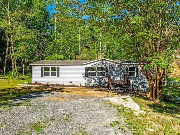 45 Alan Retreat Rd, Hendersonville, NC 28792