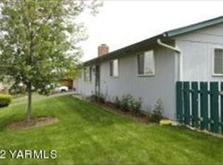 213 Anchor Loop, Selah, WA 98942