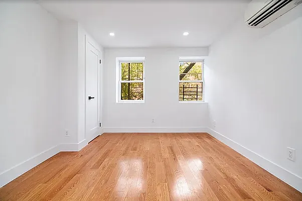 Rented by REAL New York | media 5