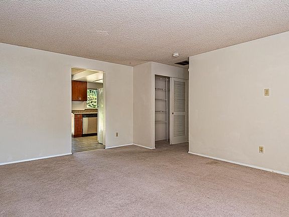 4th image of 9076 NE 131st Pl