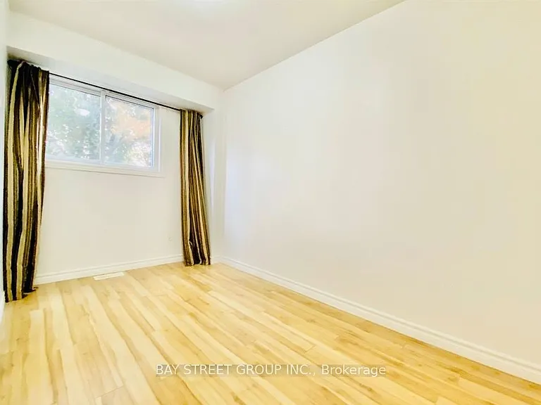 128 Stevenson Rd S #2 — Photo 5