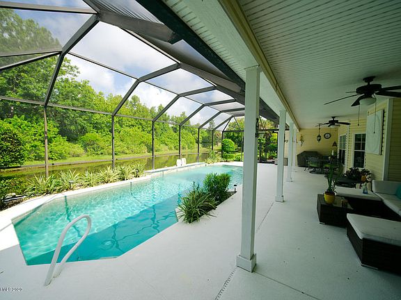 5th image of 2310 Stonebridge Dr