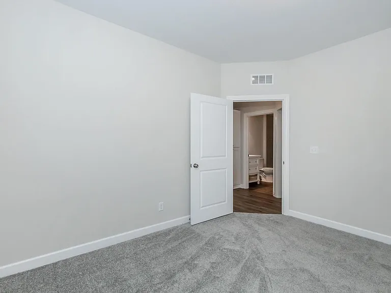 Stonehaven Overland Park — Photo 35