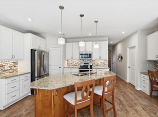 8773 Irving Blvd N, Lake Elmo, MN 55042