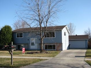 1906 29th Ave S, Fargo, ND 58103