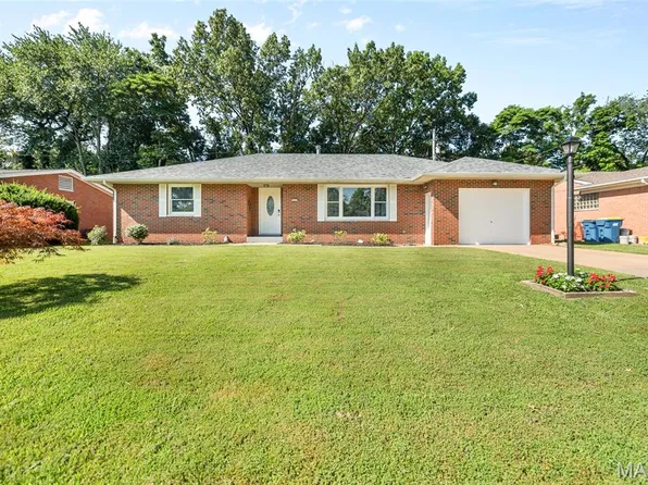 521 Buena Vista St, Edwardsville, IL 62025