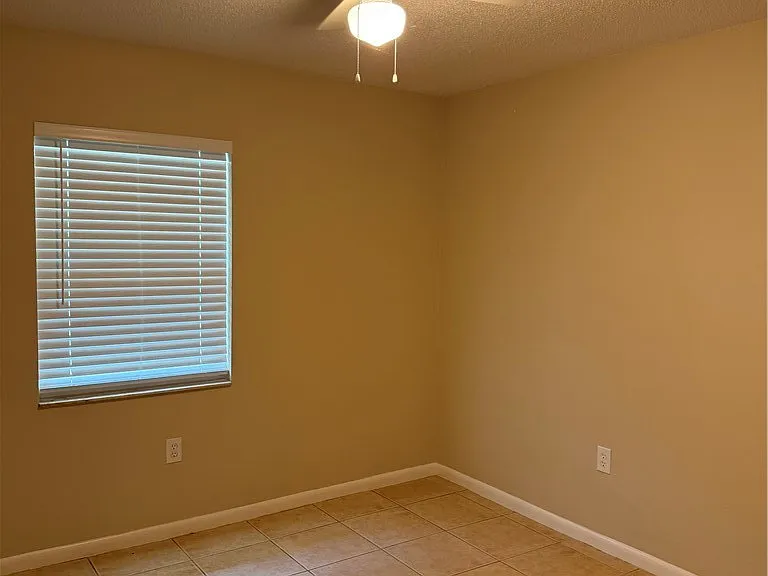 3210 Astoria Ave — Photo 7