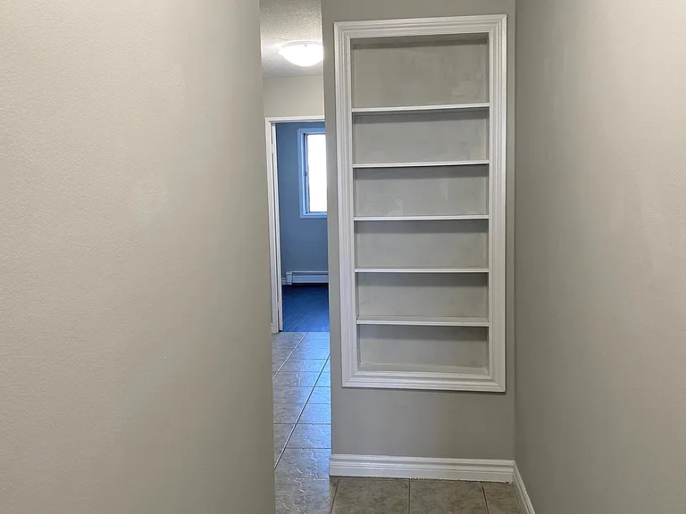 750 Wallace St — Photo 17
