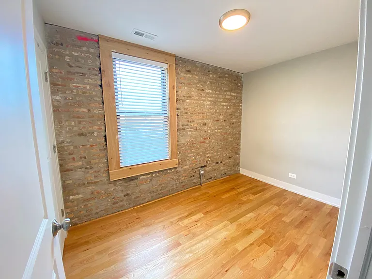 2819 W 25th St #2 — Photo 7