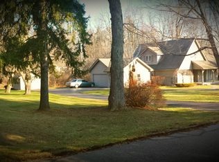29350 Wellington St, Farmington Hills, MI