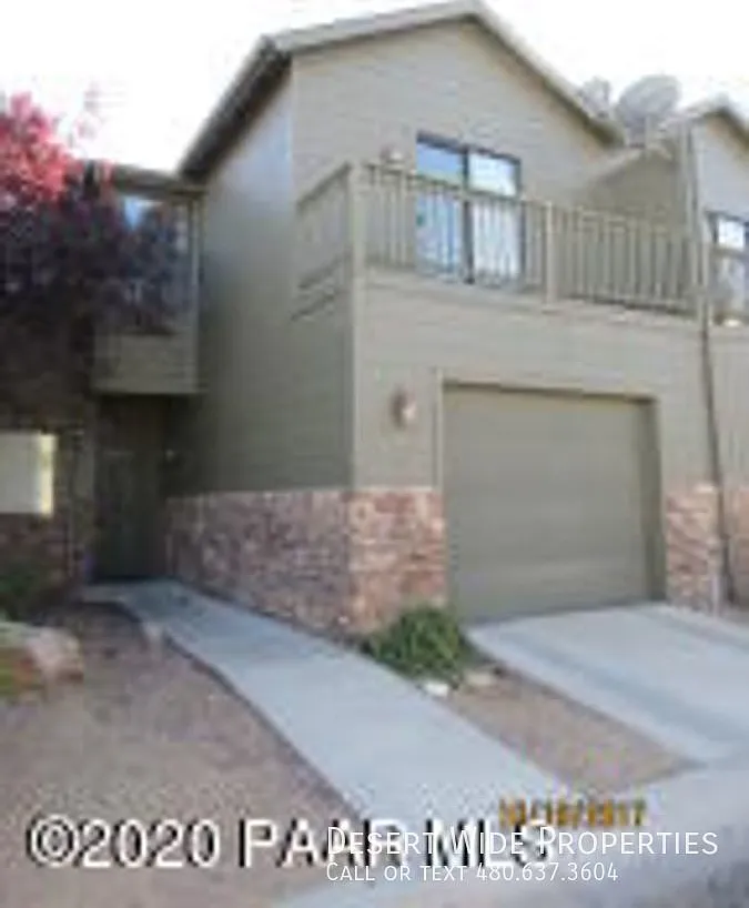 3 bed, 1385 sqft, $1,744 — Photo 1