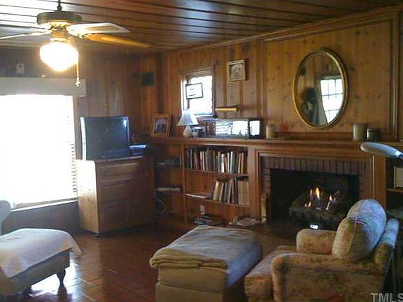 5th image of 303 E Lee St