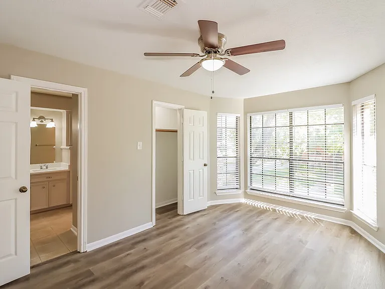 6031 Spring Creek Ln — Photo 14